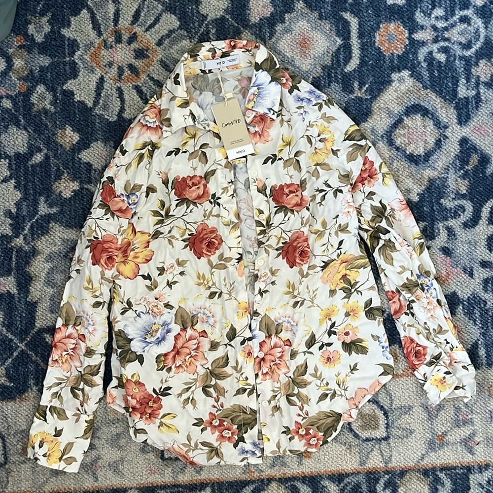 NWT Mango Floral Top